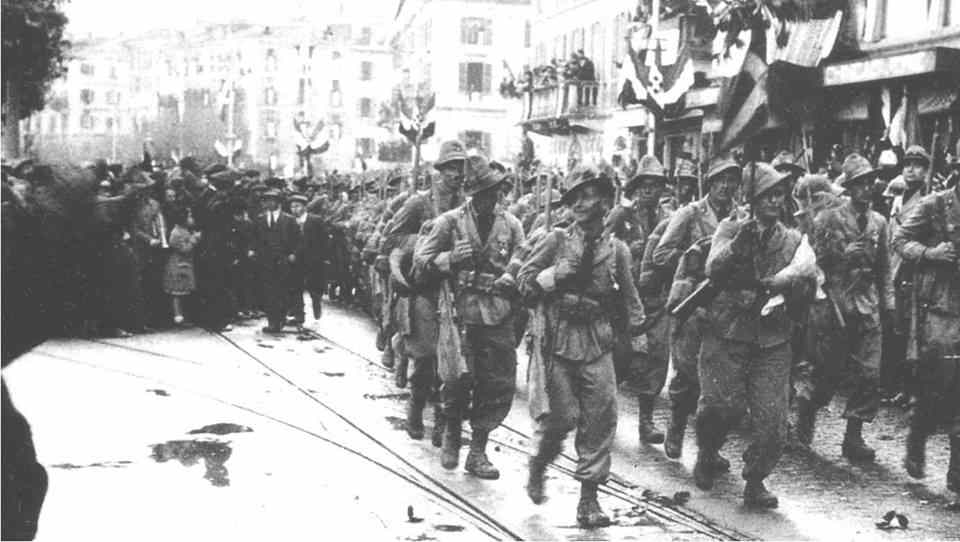 Gli alpini Btg Intra Verbania